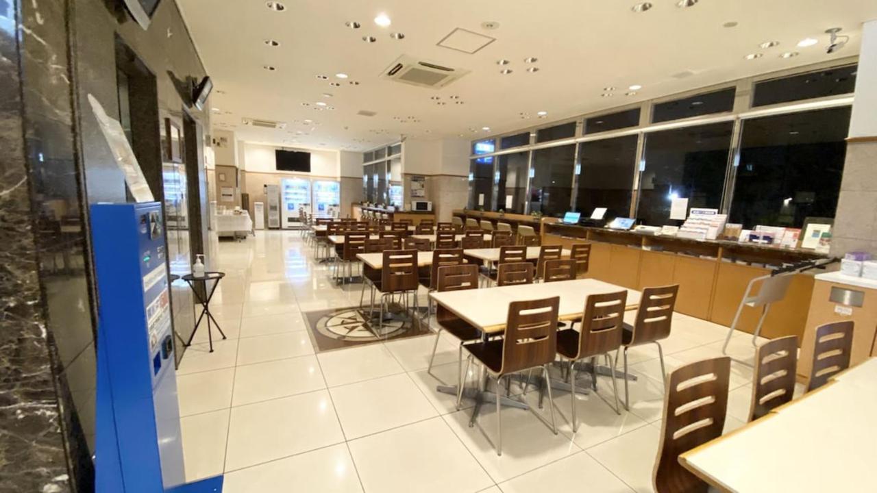 Toyoko Inn Okayama Eki Nishi Guchi Hiroba מראה חיצוני תמונה