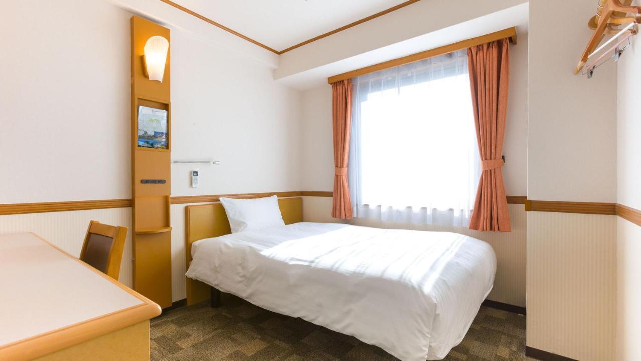 Toyoko Inn Okayama Eki Nishi Guchi Hiroba מראה חיצוני תמונה